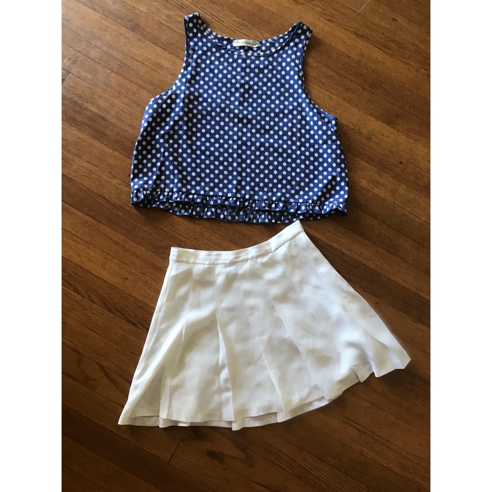 Vintage early 2010’s Audrey 3+1 Blue & White Polka Dot Babydoll Ruffle top